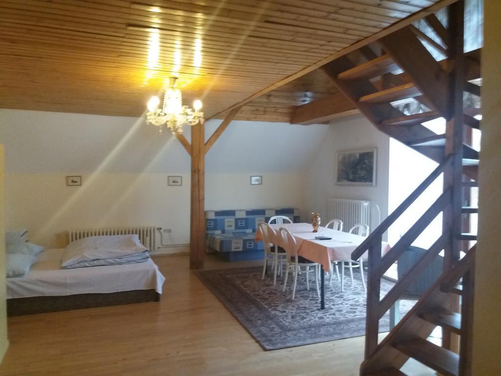 Apartmany Sedmikraska Tehovec Экстерьер фото